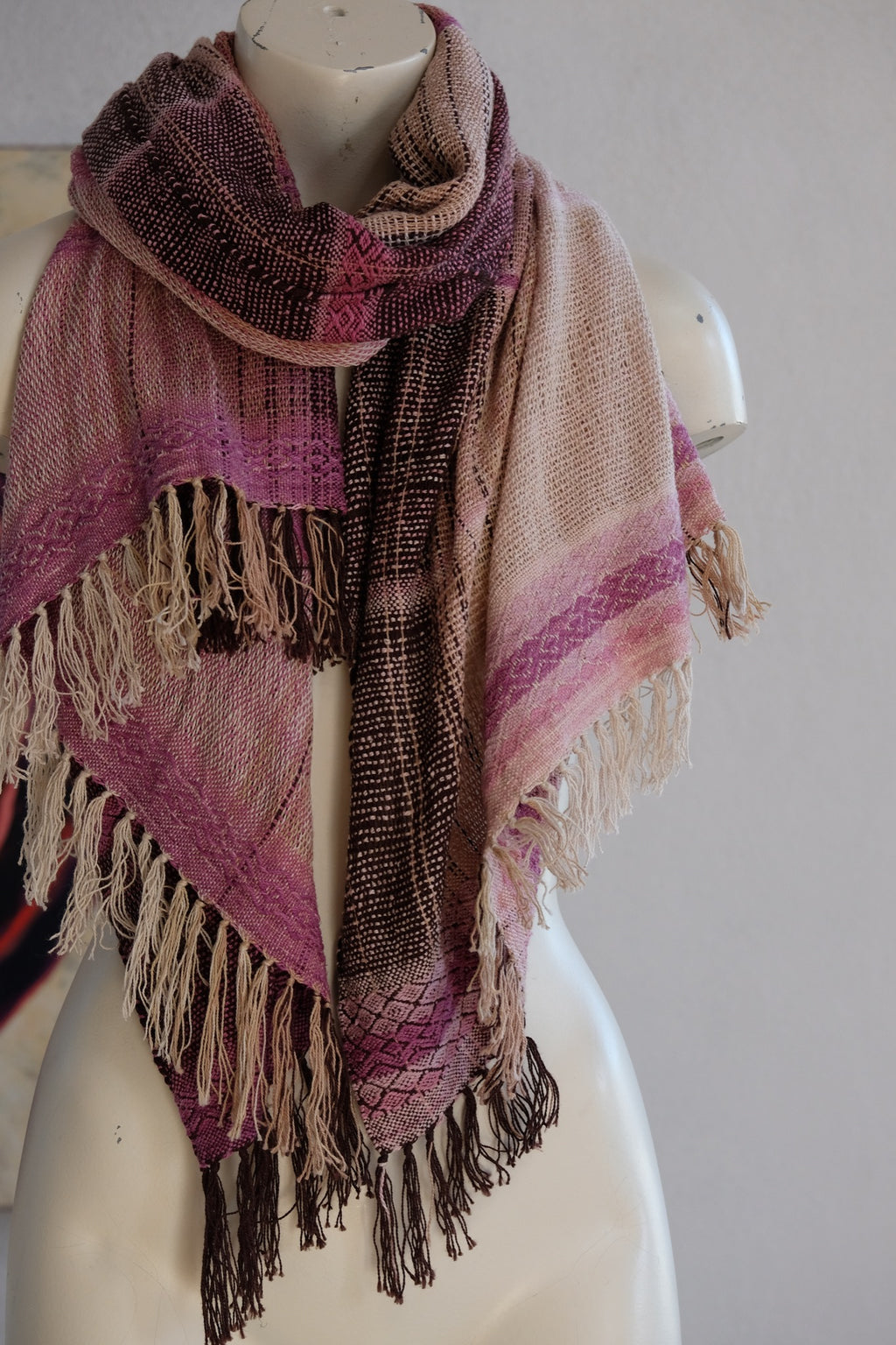 Cochineal Scarf Part : 4