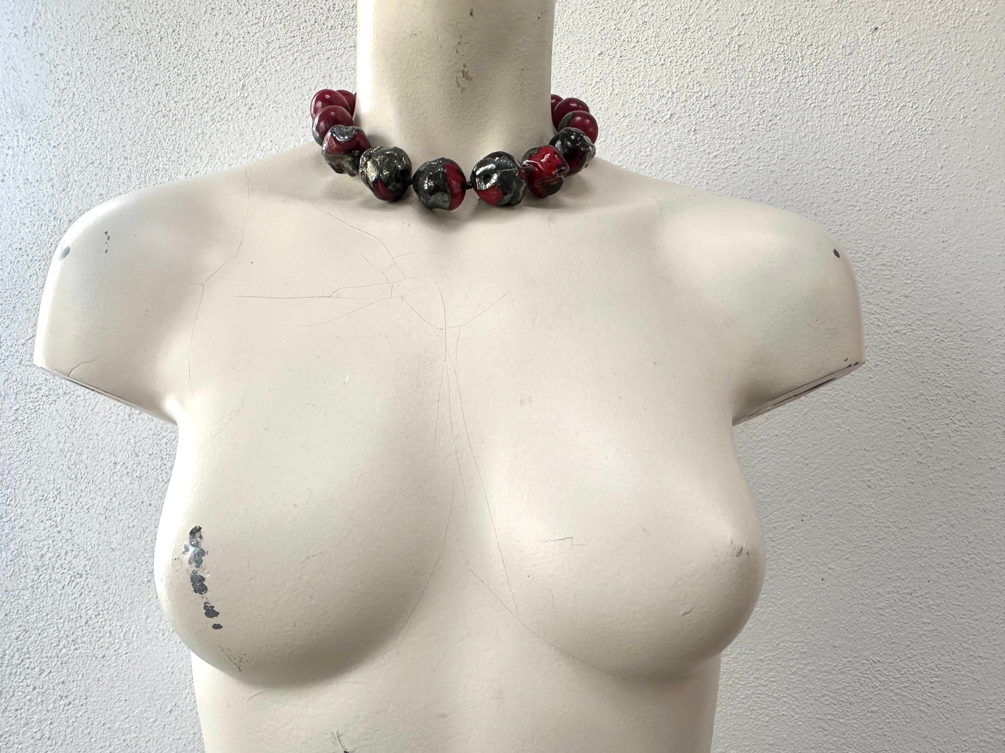 Scarlet Orbs -Raku Adorment