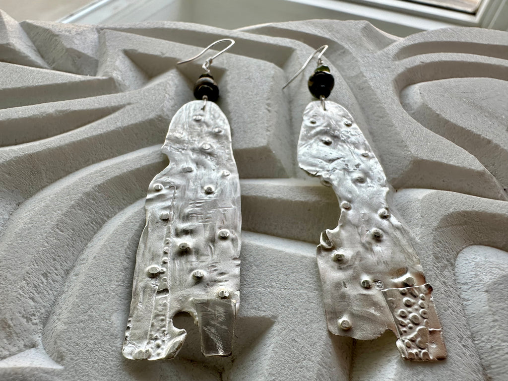 Silver Apparitions