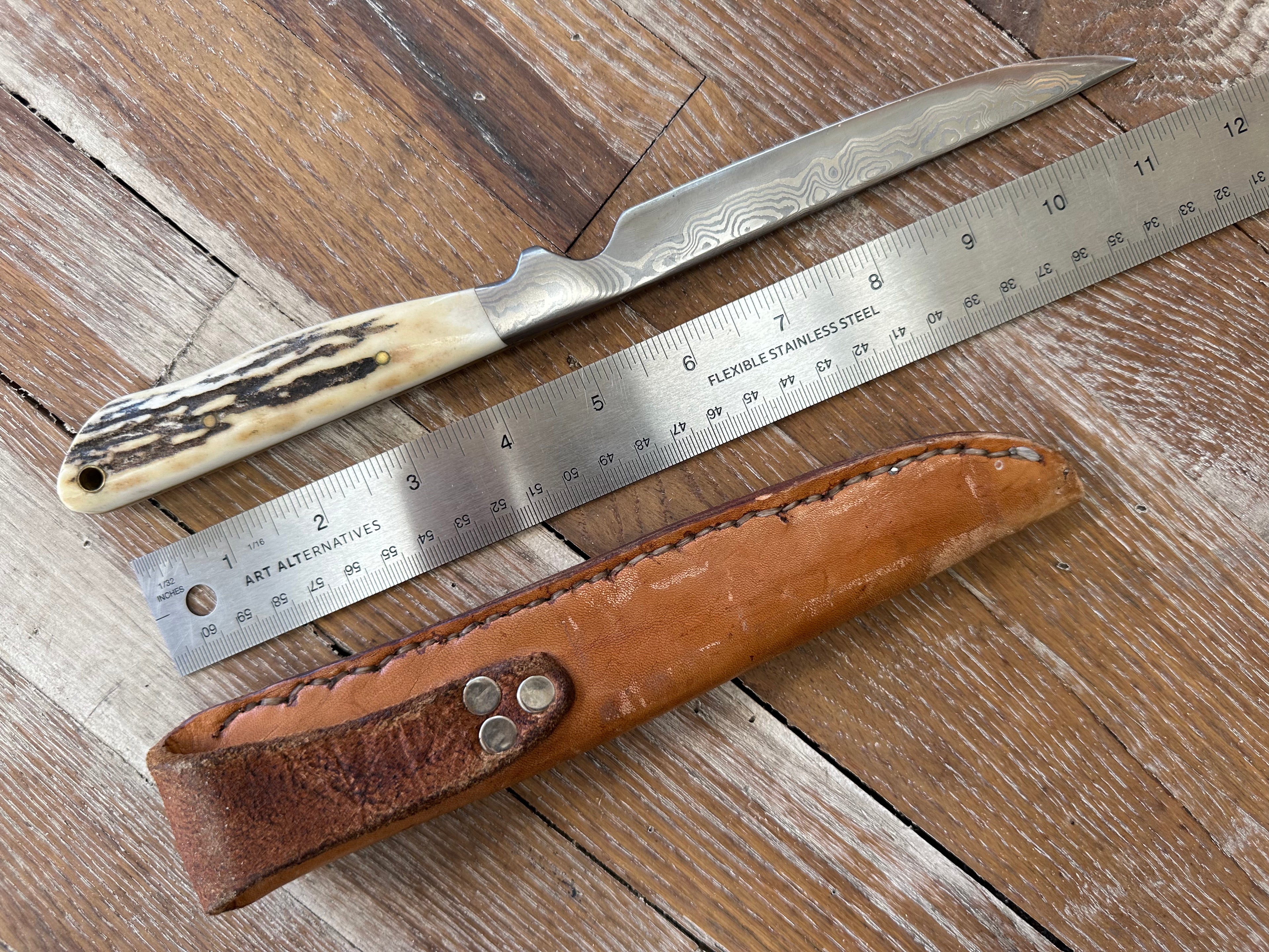 Staghorn Handle Knife by Larry Pogreba