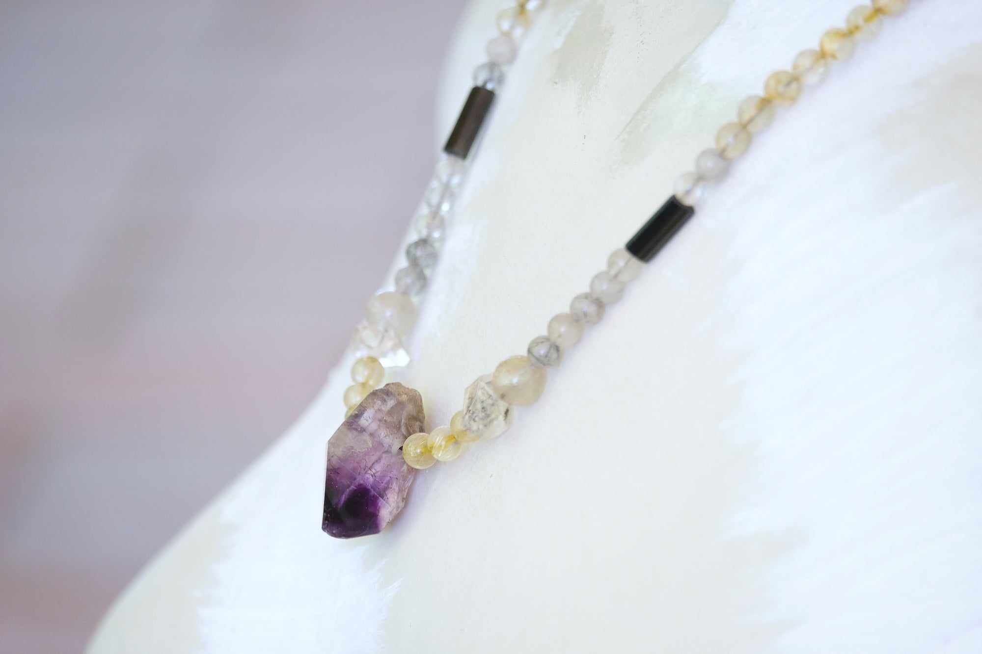 Rutilated Stones Adornment