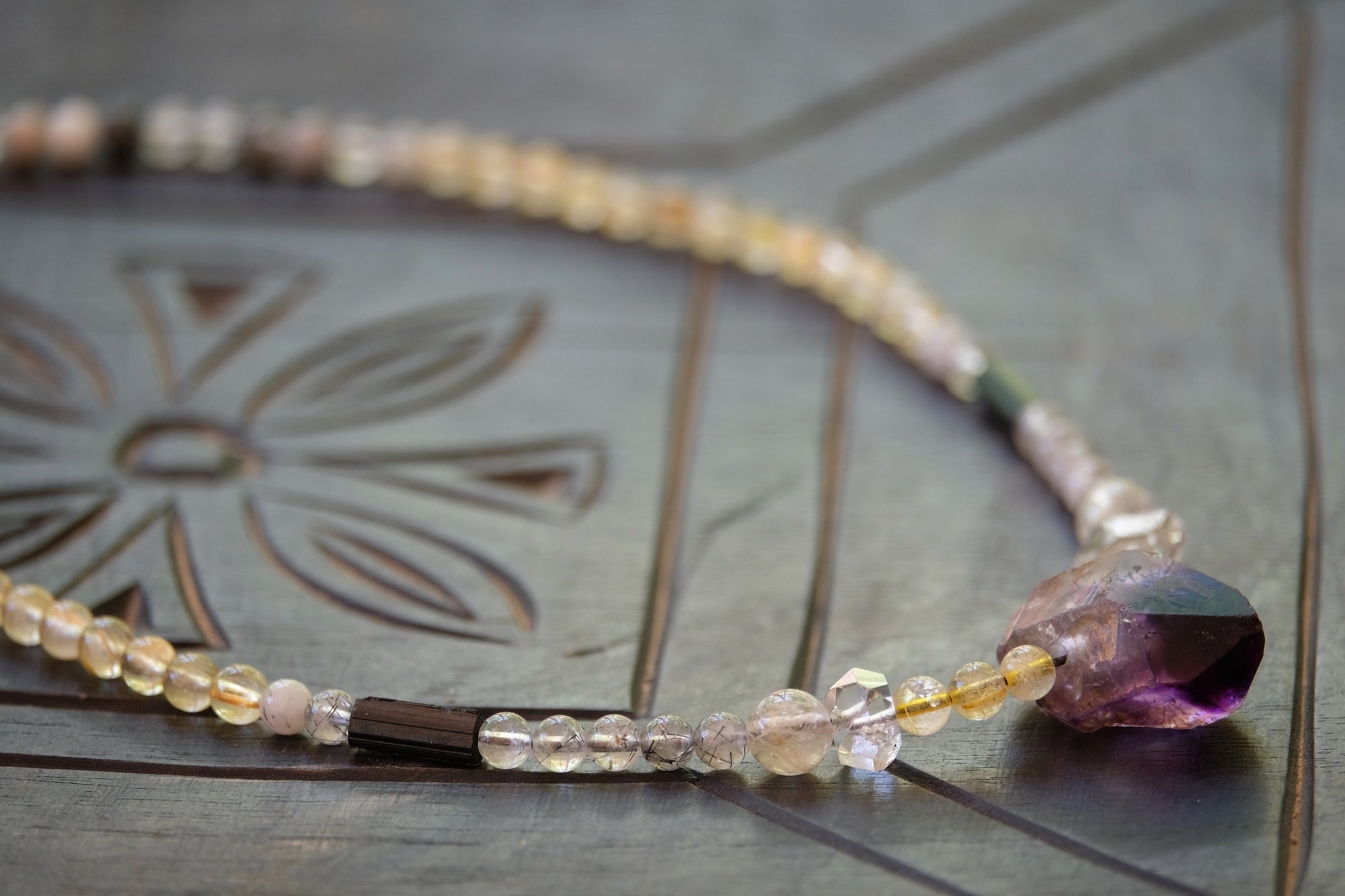 Rutilated Stones Adornment