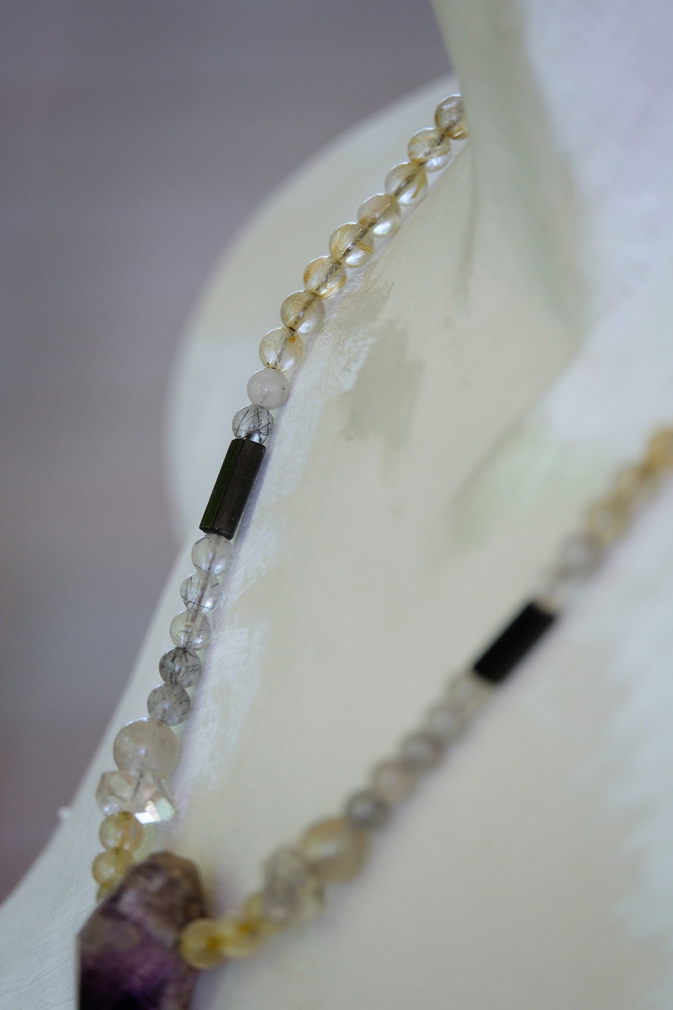 Rutilated Stones Adornment